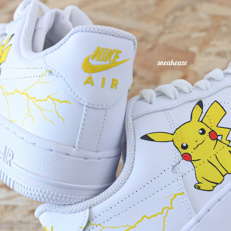Baskets Nike Air force 1 custom pikachu pokemon sneakers dessin sneakeaze customs skz AF1