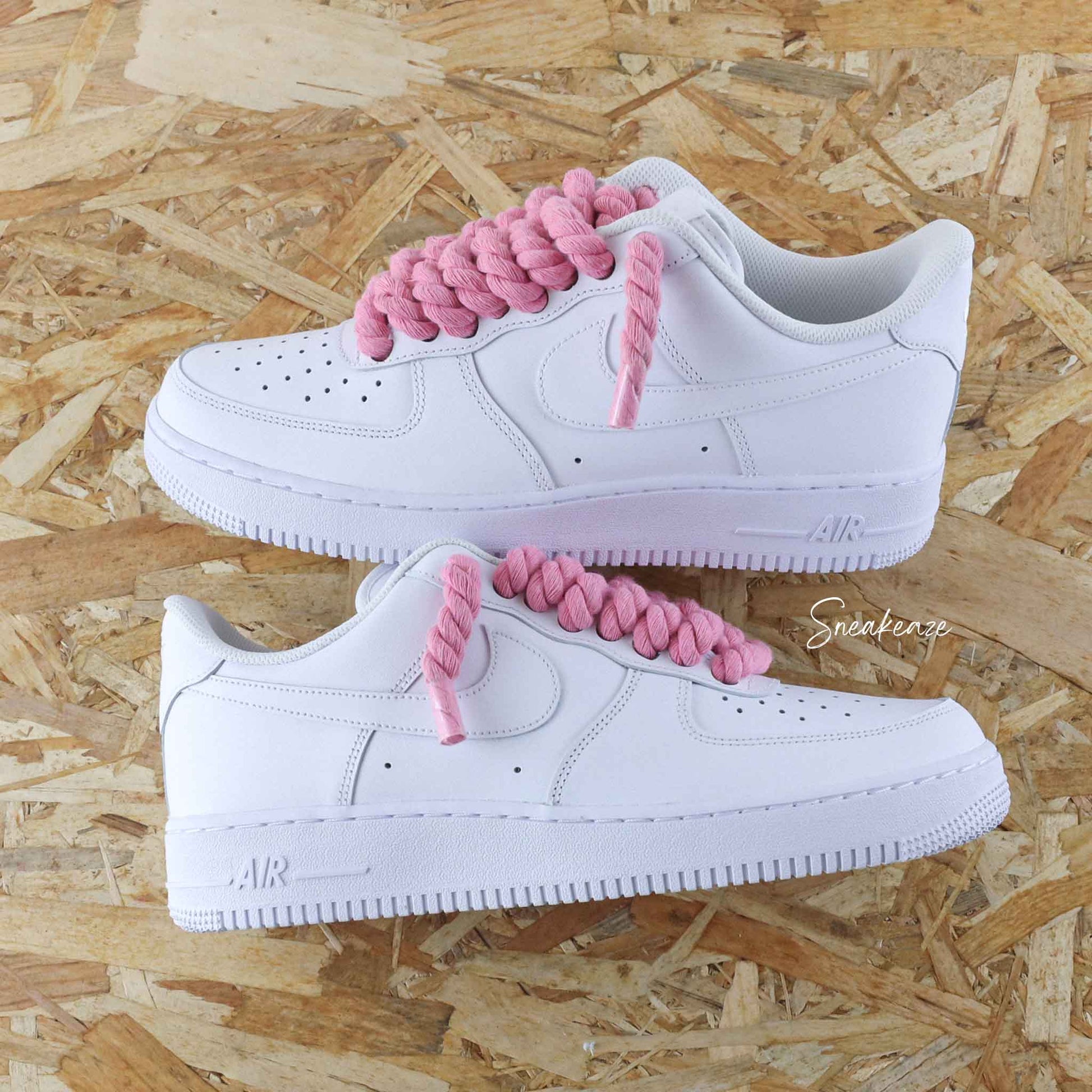 Baskets Nike Air Force 1 custom Lacets Corde unc blue