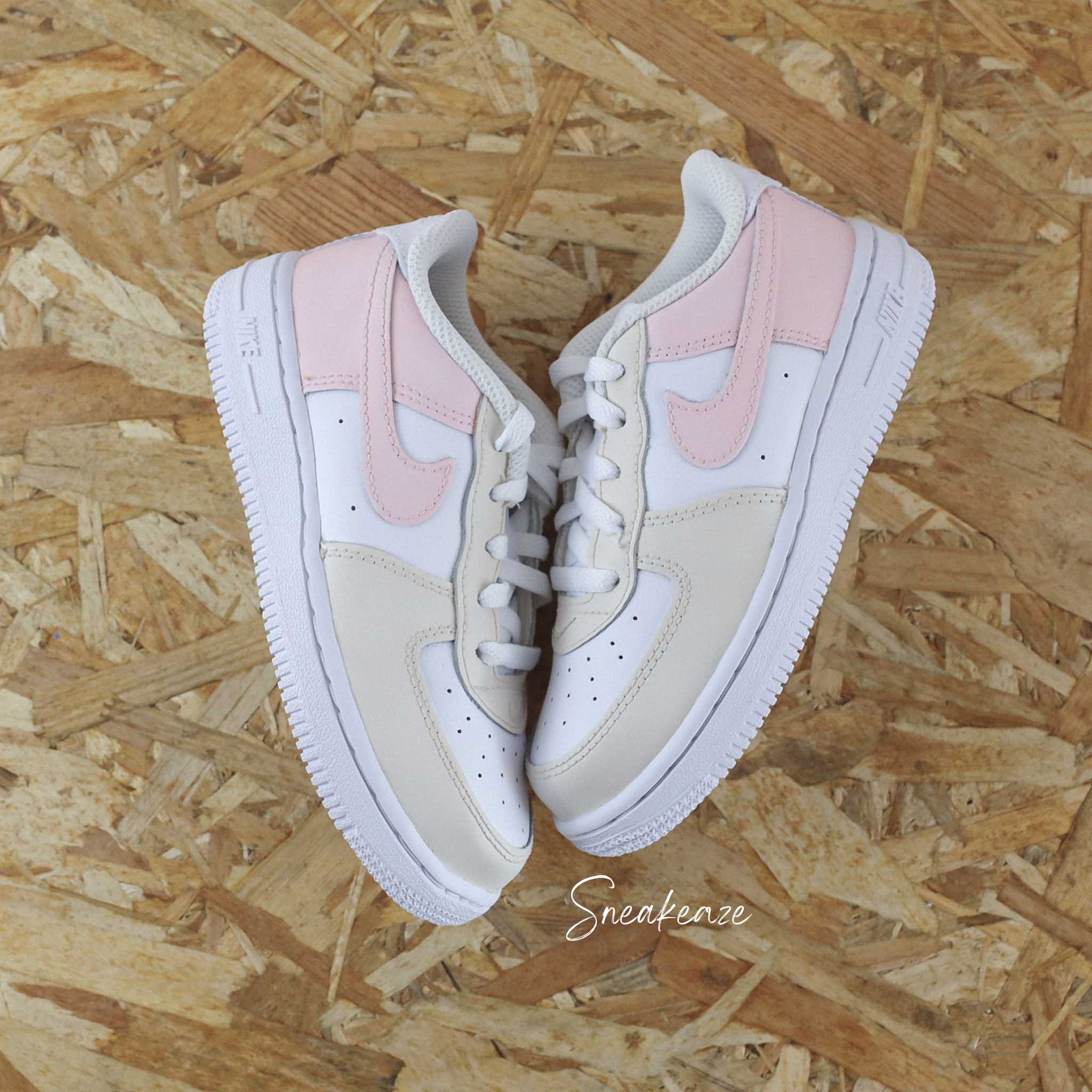 Nike air force 1 beige pink online