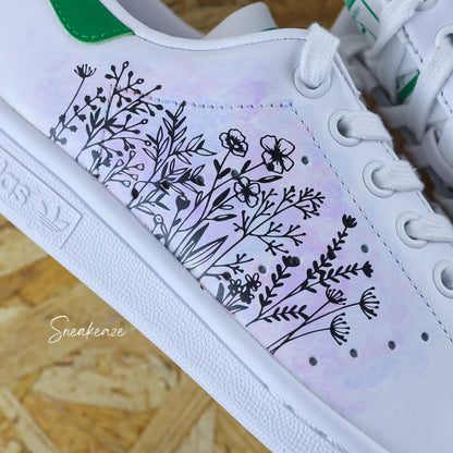 Baskets Stan smith adidas custom - dessins fleurs et effet aquarelle - sneakeaze customs skz