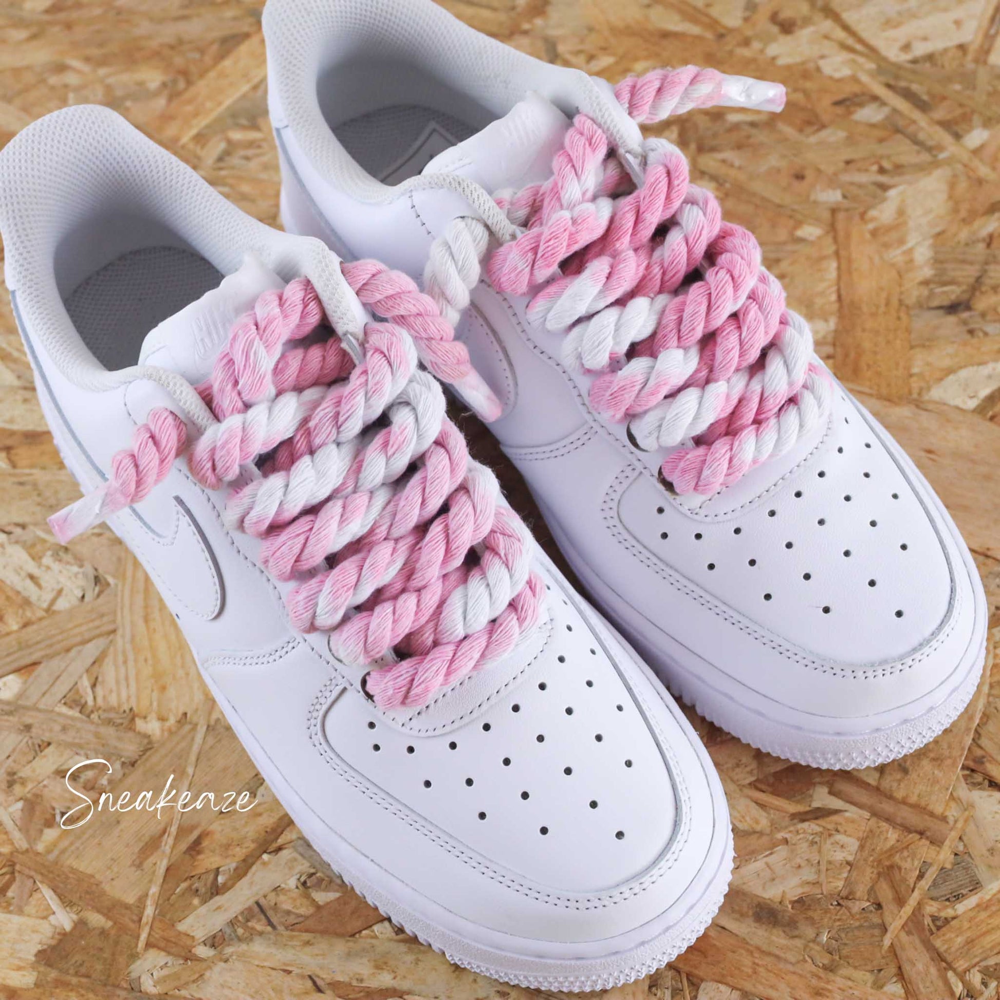 baskets nike air force 1 custom  pink rope laces sneakeaze skz customs
