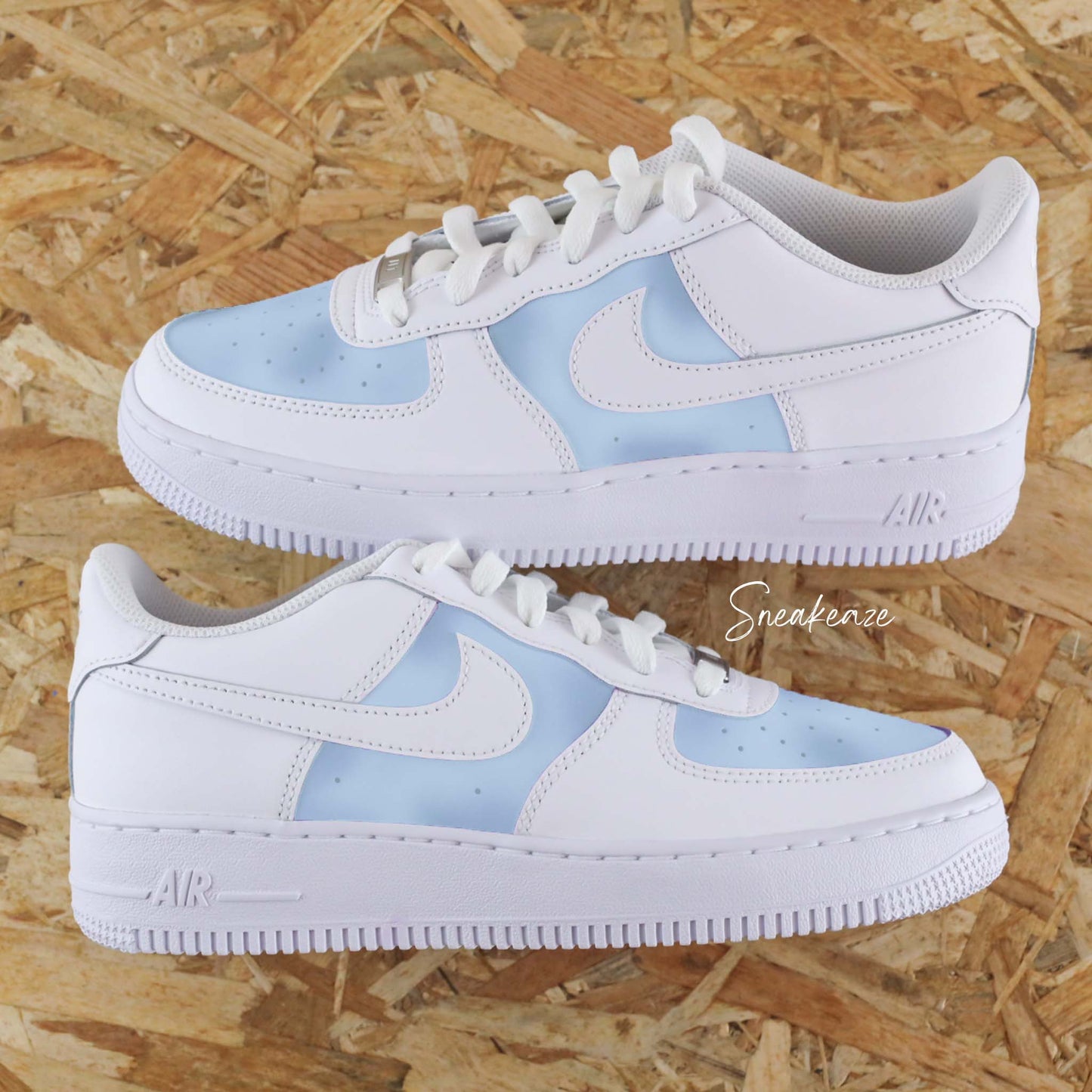 Baskets Air force 1 custom aquarelle brush couleurs pastels baby blue dégradé licorne sneakeaze customs skz