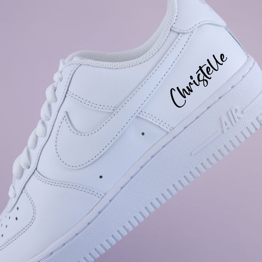 Pochoir prénom personnalisé pour customiser sneakers Air Force 1 – DIY custom baskets