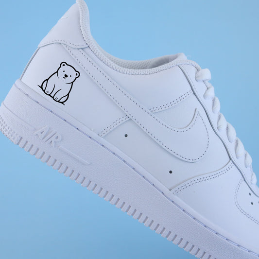 Pochoir Ours Polaire pour customiser sneakers Air Force 1 – DIY custom baskets motif ours