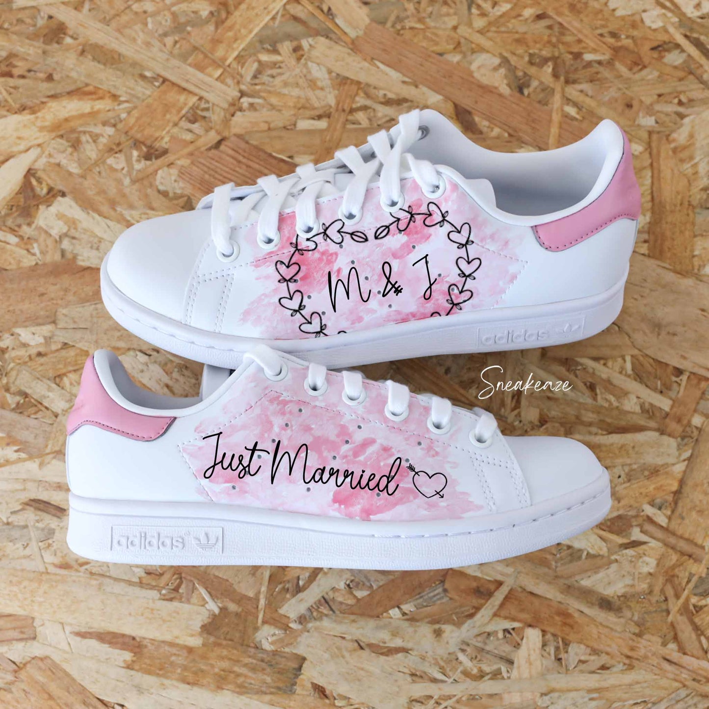 baskets adidas stan smith pour mariage personnalisées à main pour homme et femme  - prénoms et date  style aquarelle dégradé rose- sneakeaze customs skz