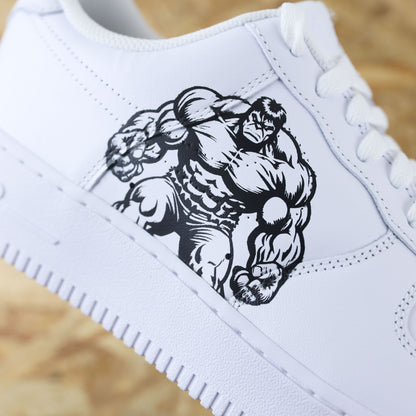 Baskets Nike Air force 1 custom dessin peint Hulk et Ironman des avengers 