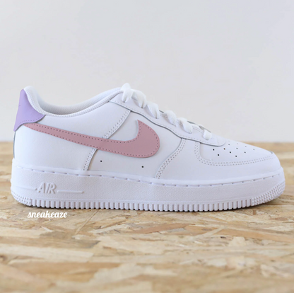 nike air force 1 custom swoosh mint pastel green and lilac sneakers femme enfant AF1 personnalisé basket peint à la main 