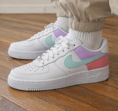 Sneaker Nike custom pastel blanche rose et turquoise