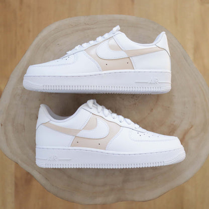 nike air force 1 beige baskets custom pour femme nike air force custom sneakers personnalisées af1 personnalisable