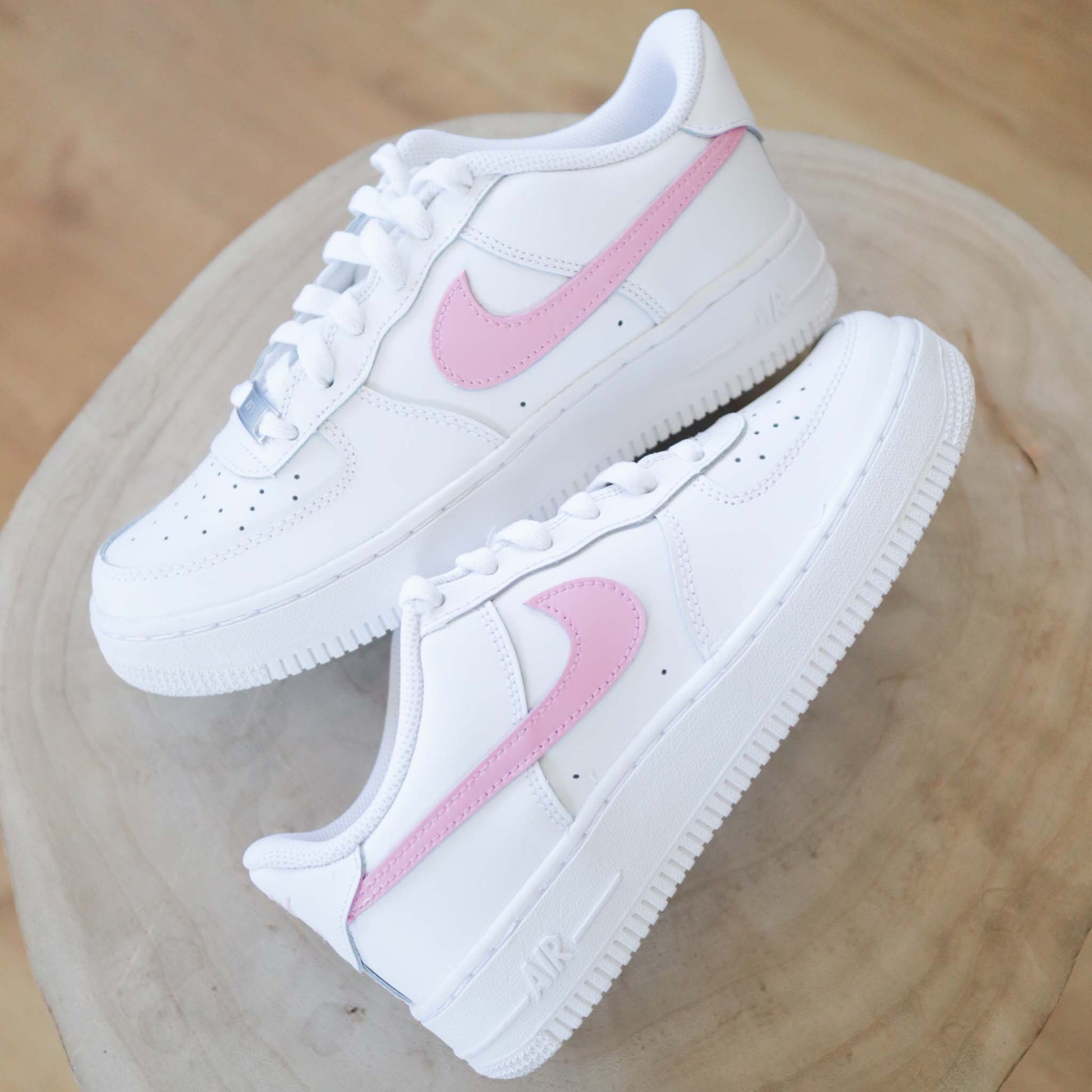 nike air force 1 custom rose barbie baskets custom pastel enfants sneakers personnalisé rose bonbon af1 femme