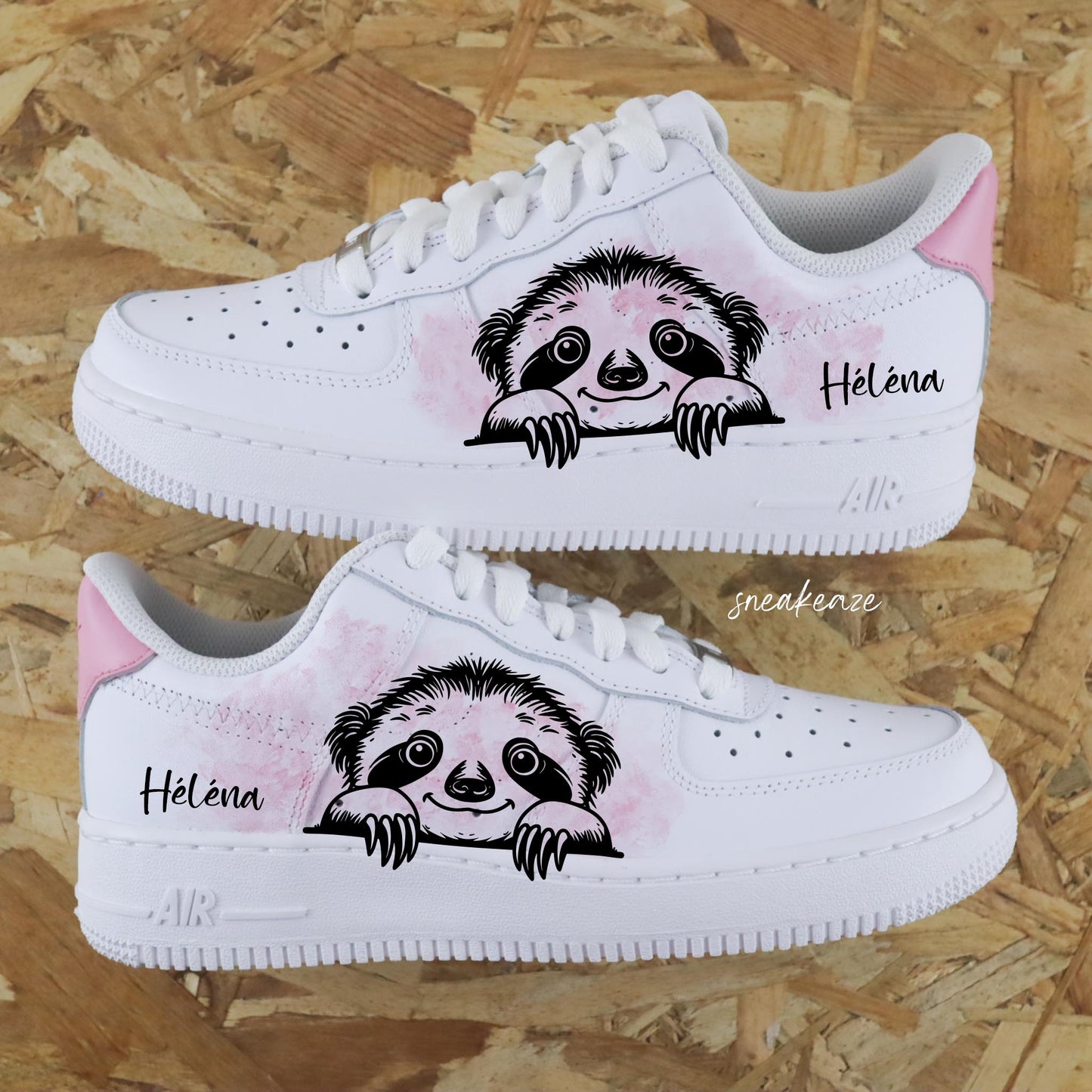 nike air force 1 custom aquarelle rose avec dessin peint à la main de paresseux 
inscription prénom sneakeaze customs