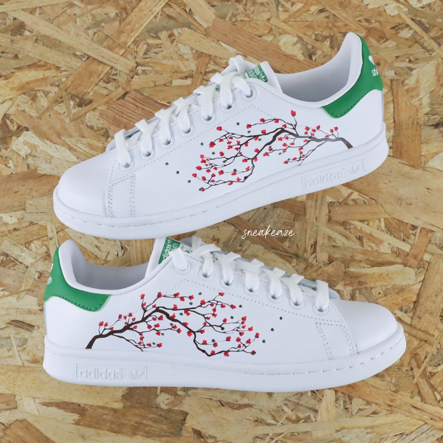 baskets adidas stan smith custom sakura cherry blossom sneakers personnalisées à la main sneakers skz sneakeaze