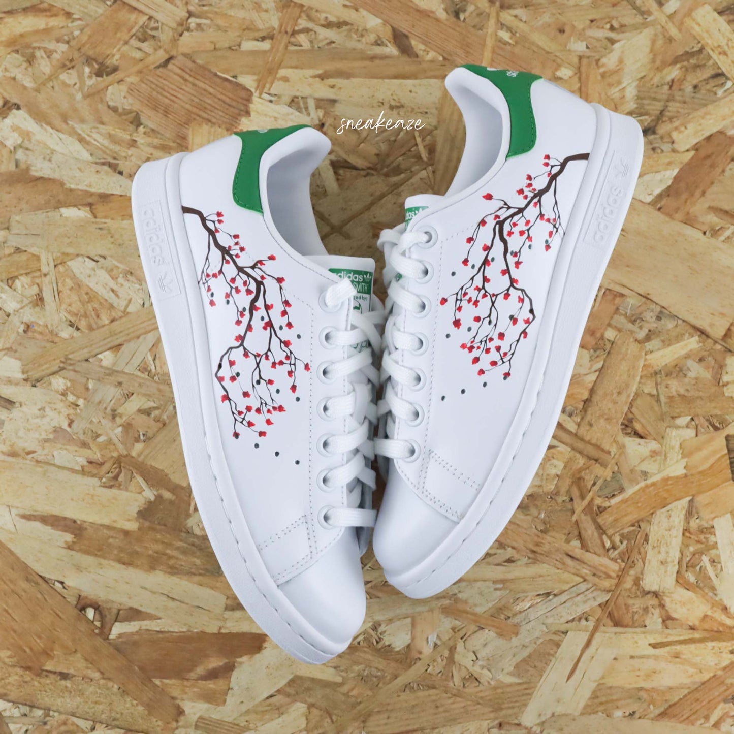 baskets adidas stan smith custom sakura cherry blossom sneakers personnalisées à la main sneakers skz sneakeaze