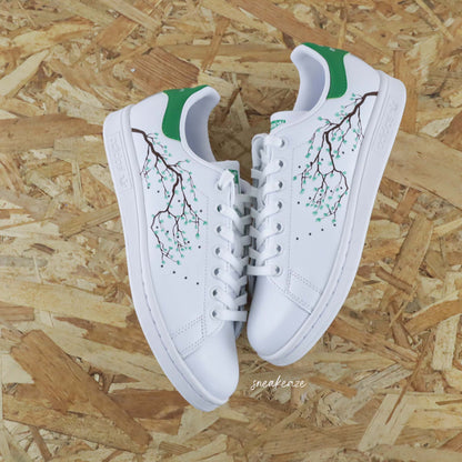 Adidas Stan Smith Custom Cherry Blossom Fleurs de Cerisiers Sakura vert d'eau peint à la main - sneakeaze custom sneakers personnalisé adidas unisexe dessin japon kawaii