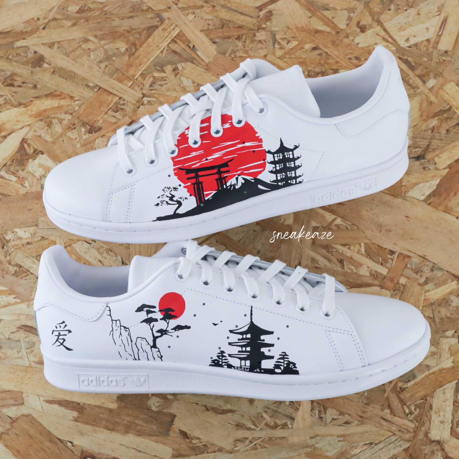 Japonese style - dessin traditionnel japonais - Adidas stan smith Custom Japon | Sneakeaze customs baskets personnalisées pour femme sneakers advantage rouge et noir