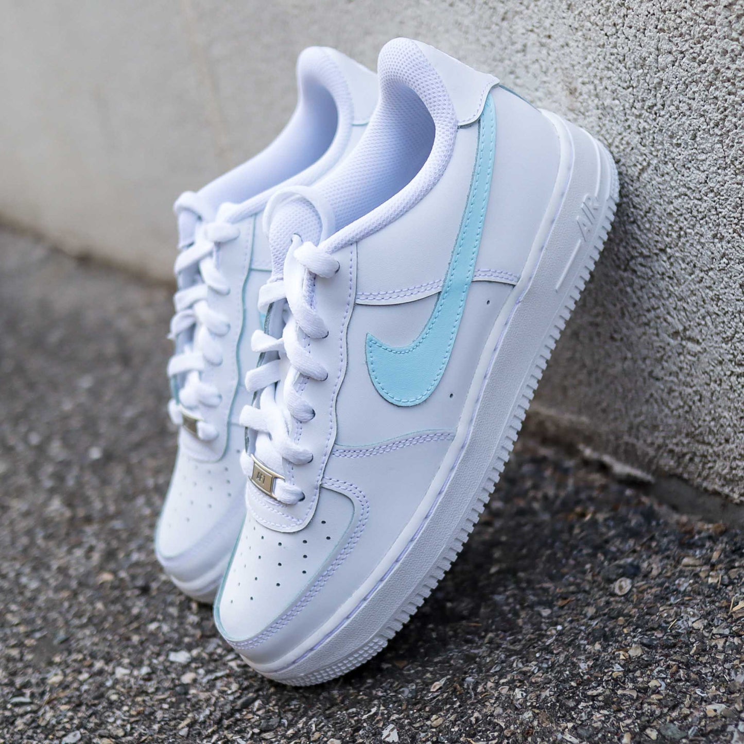 nike air force 1 custom turquoise sneakers personnalisées pour femme nike pastel air force personnalisable 