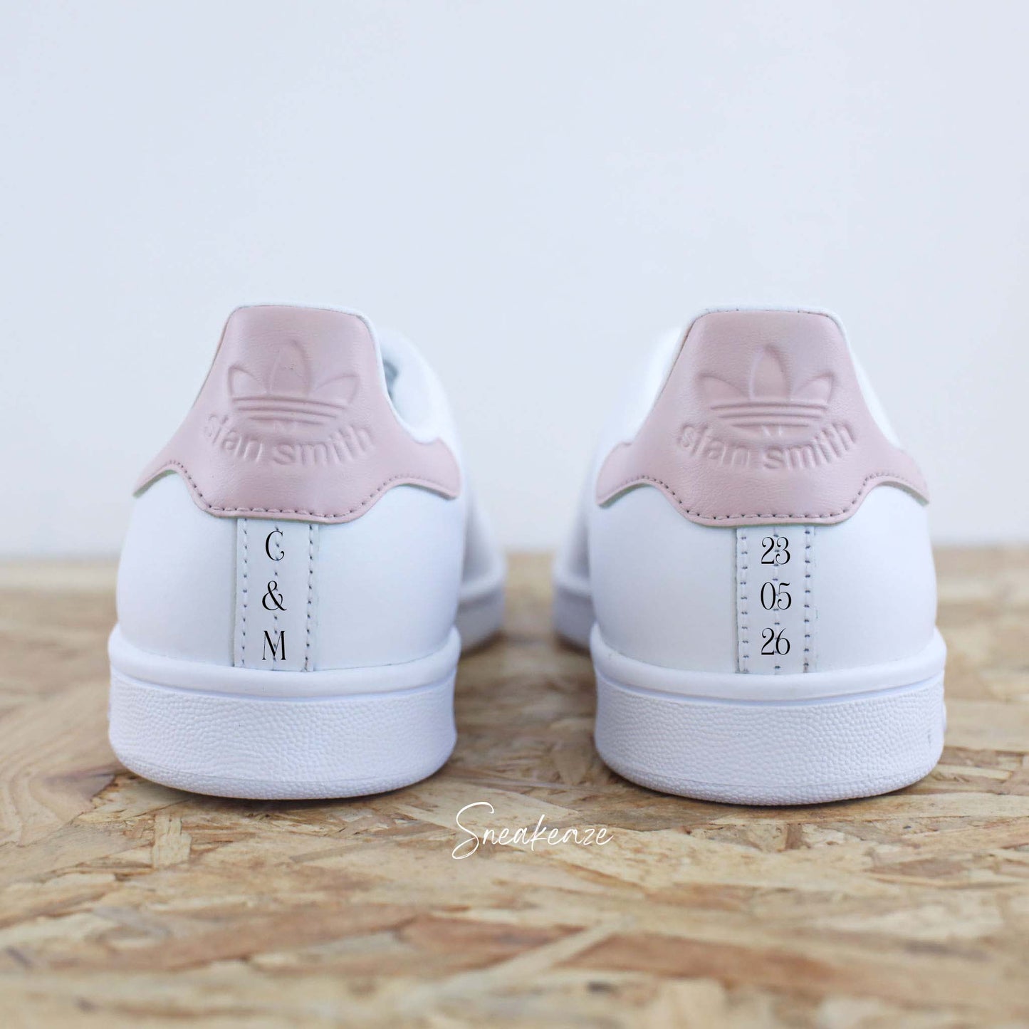Appelez moi madame - Stan smith custom mariage - SNEAKEAZE CUSTOMS