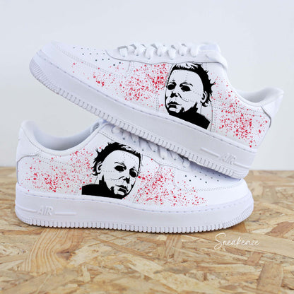 Baskets Nike Air force 1 Michael Myers peint à la main sur les côtés extérieurs avec splash rouge film d'horreur vendredi 13 haloween sneakeaze custom