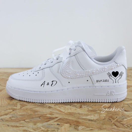 Perles - WEDDING CUSTOM nike Air force 1 custom nacrées pour mariage pour mariée , Chaussures personnalisées initiales et date just married