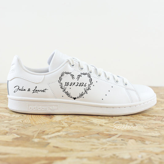 Baskets Adidas stan smith custom mariage avec inscription de la date du jour J et des prénoms 