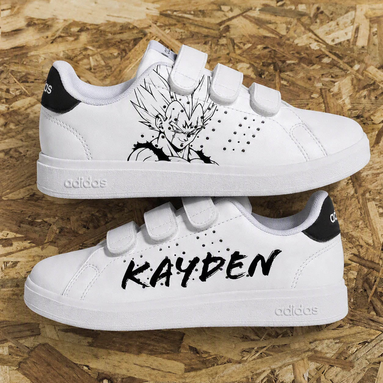 Paire de sneakers personnalisées enfant Dragon Ball Z avec illustration de Vegeta fait main