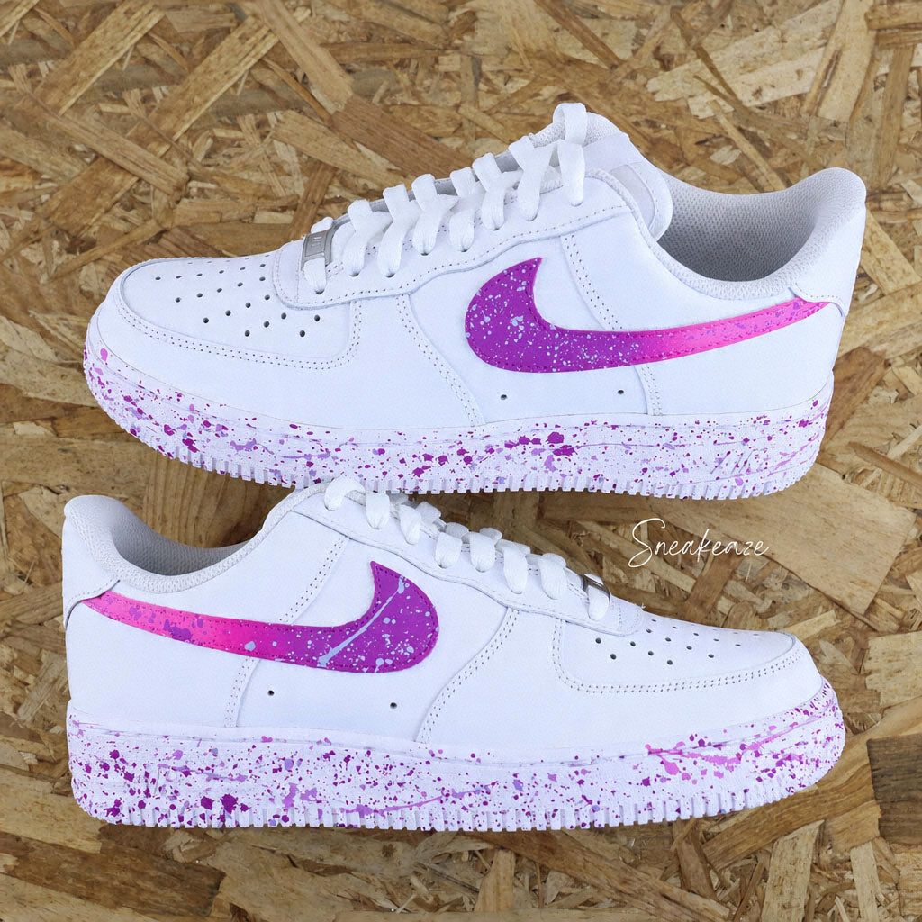 Air force 1 custom violette et rose pastel avec éclaboussures sur la semelle - Sneakeaze