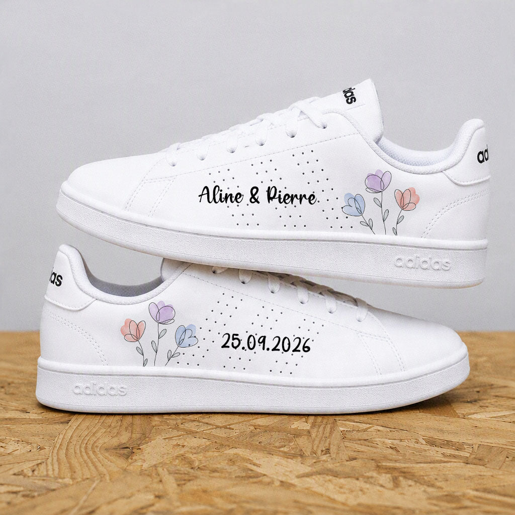 baskets mariage Adidas Stan Smith avec fleurs pastel effet aquarelle chaussure mariée unique cadeau evjf bohème champêtre