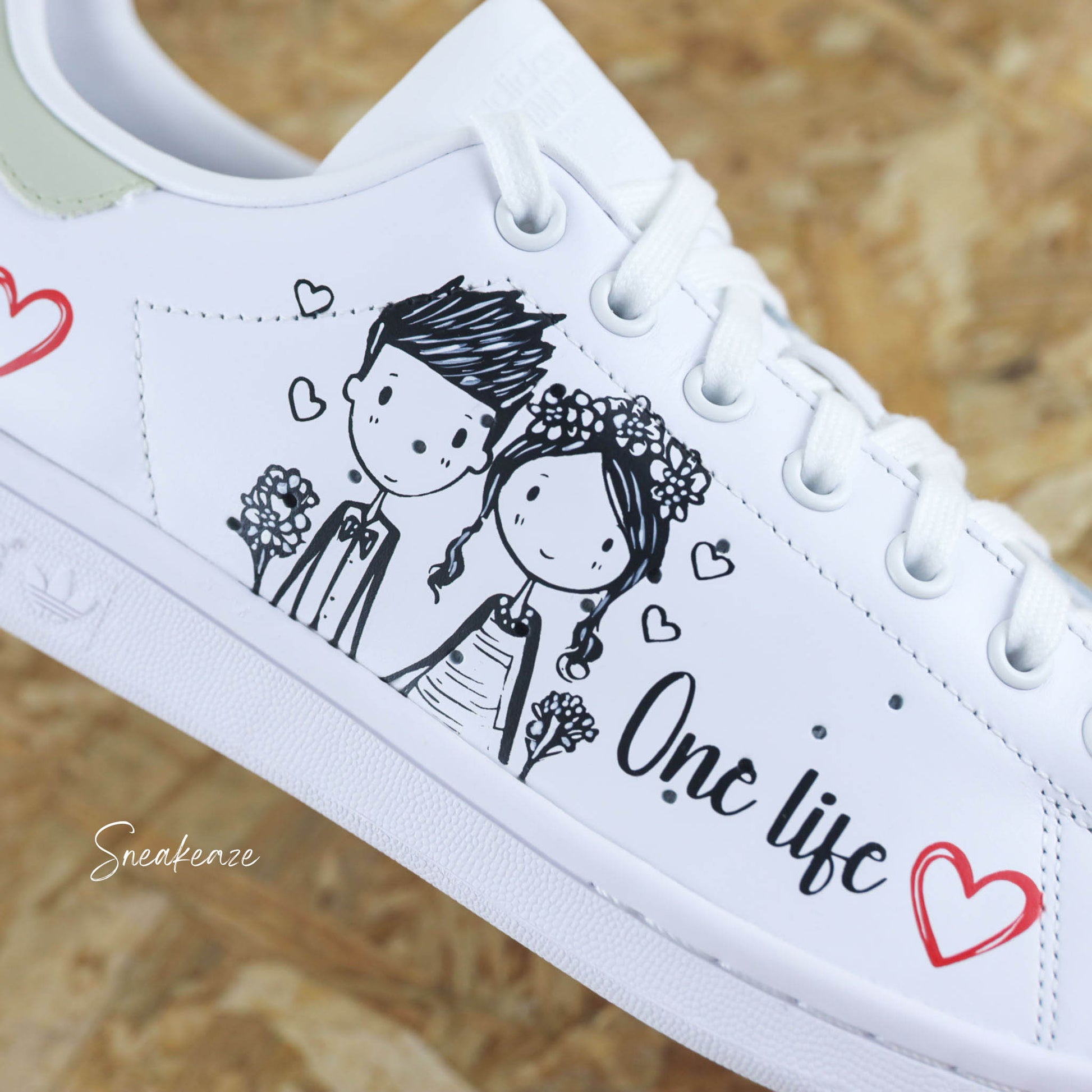 baskets Adidas stan smith custom mariage one love one life - inscription prénoms et date du mariage