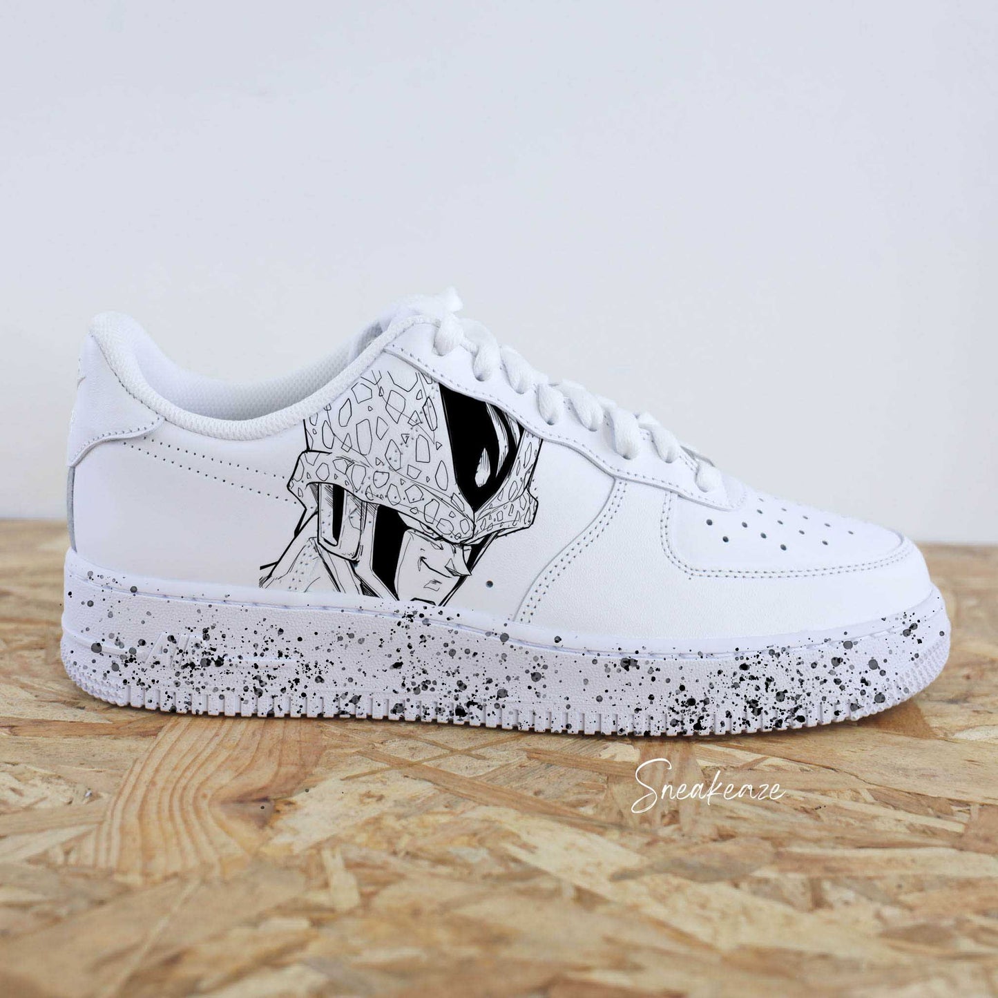Baskets Nike Air force 1 custom dessin Dragon Ball Z cell manga animé japonais sneakeaze custom skz