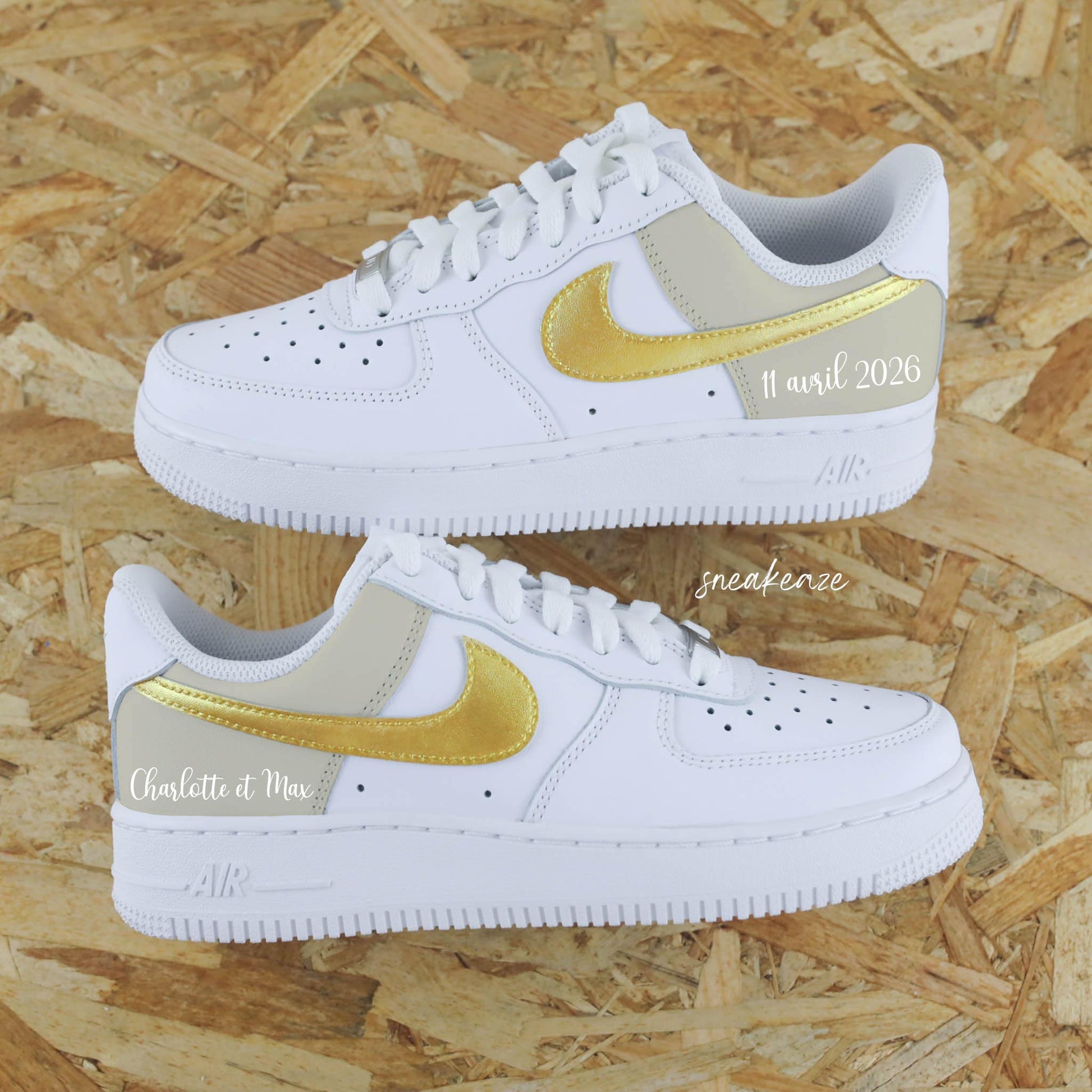 WEDDING CUSTOM - Baskets personnalisées - nike Air Force 1 mariage swoosh doré métallisé et lila pastel inscription prénoms unisexe sneakeaze custom