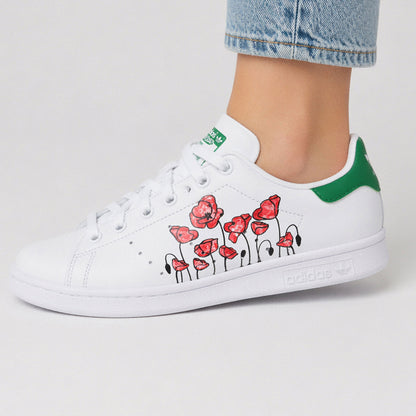 Baskets customisées adidas stan smith custom coquelicot rouge peinture aquarelle poppy watercolor sneakeaze customs skz
