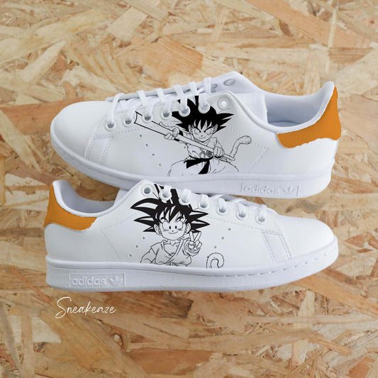baskets adidas stan smith custom dragonballZ dbz goku dessin peint à la main sneakers pour homme et femme sneakeaze custom skz