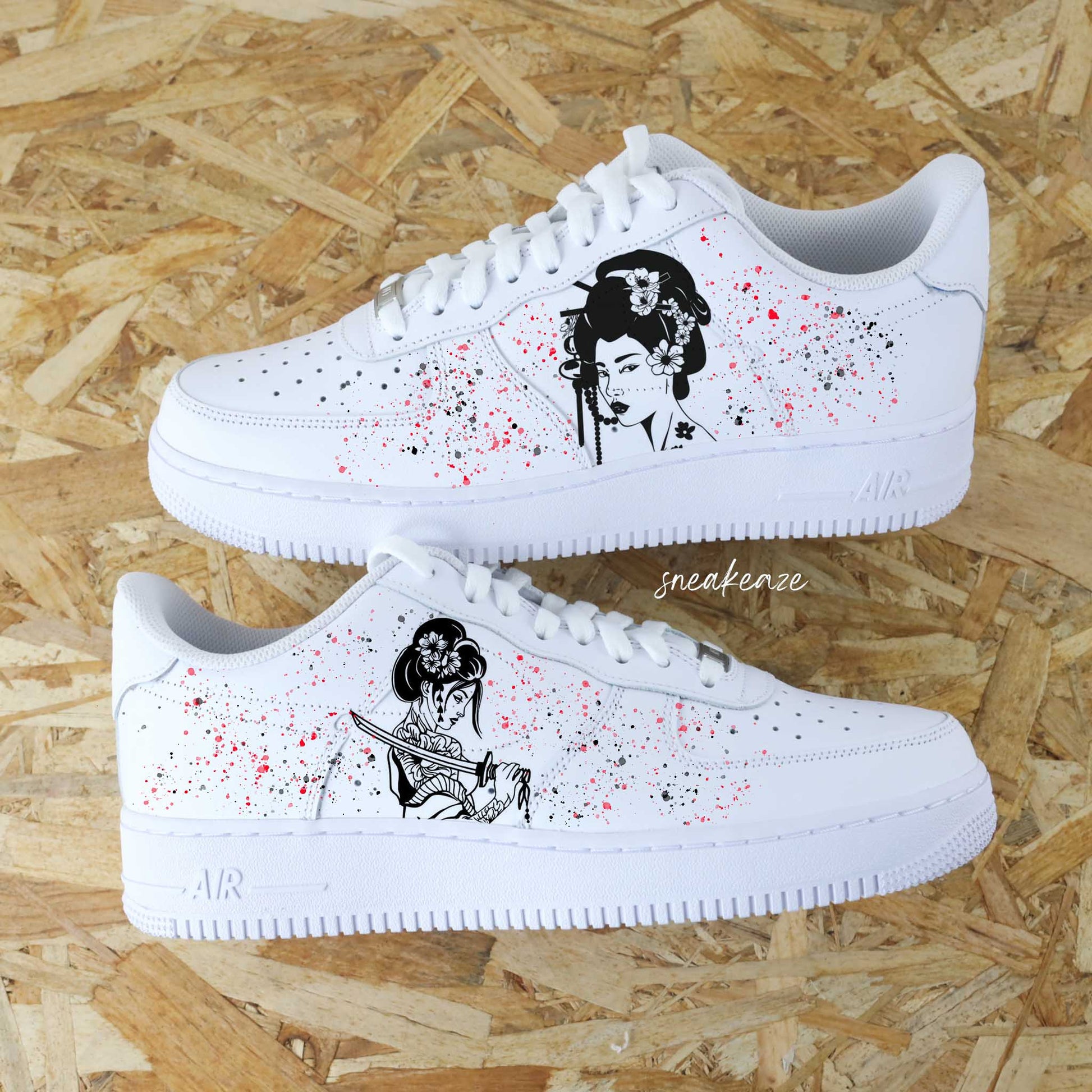 Baskets Nike air force 1 custom personnalisation sur-mesure - dessins traditionnels japonais peint à la main sneakeaze geisha  splash custom skz hokusai