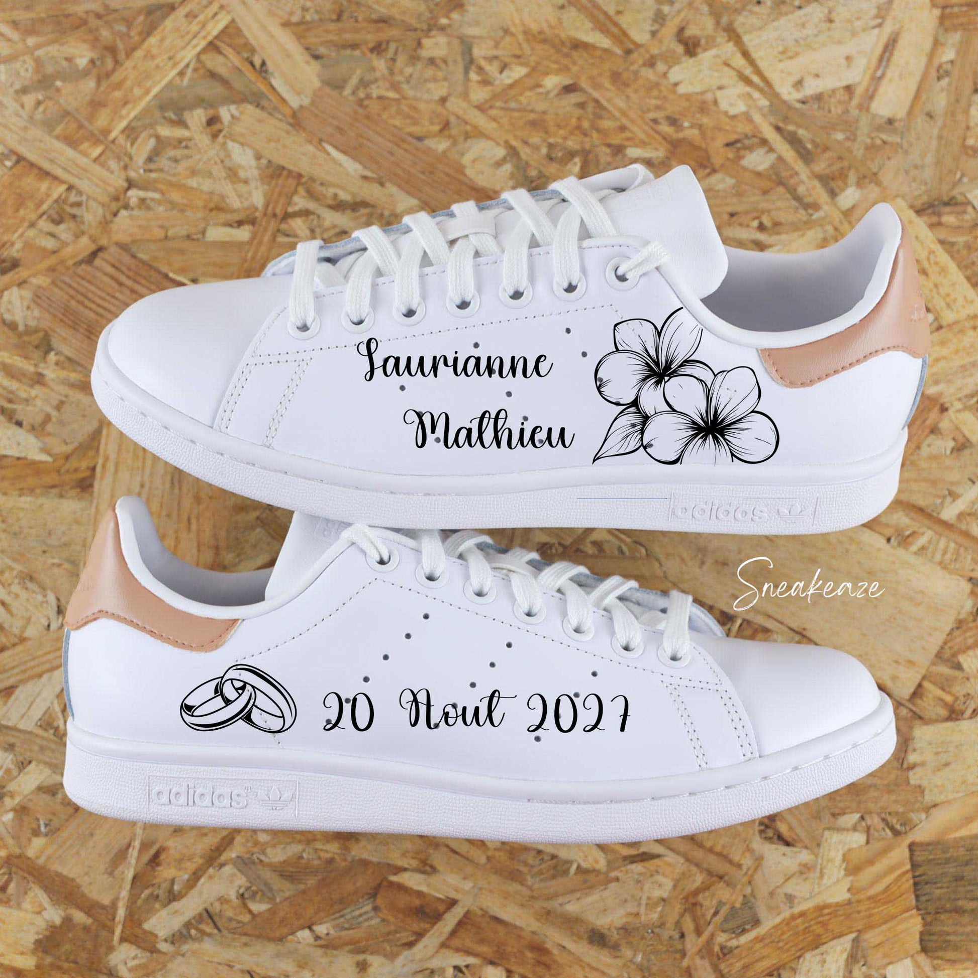 Fleur de frangipanier mariage - Stan Smith custom - SNEAKEAZE CUSTOMS