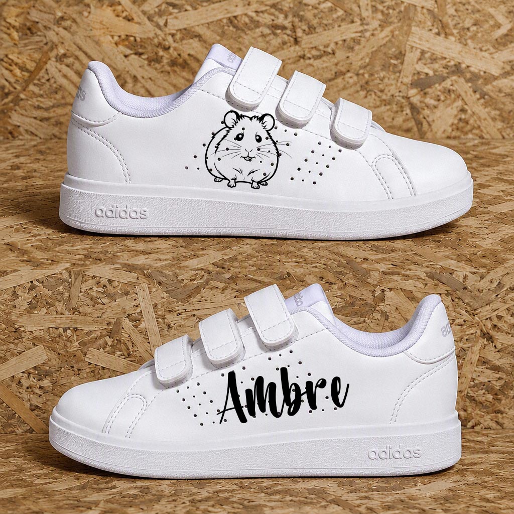 Paire de baskets pour fille personnalisées avec motif de hamster mignon et fabrication artisanale violet pastel et blanc