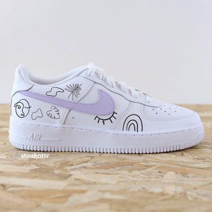 Baskets Nike Air Force 1 custom personnalisées à la main style abstrait avec swoosh lila pastel - sneakeaze customs