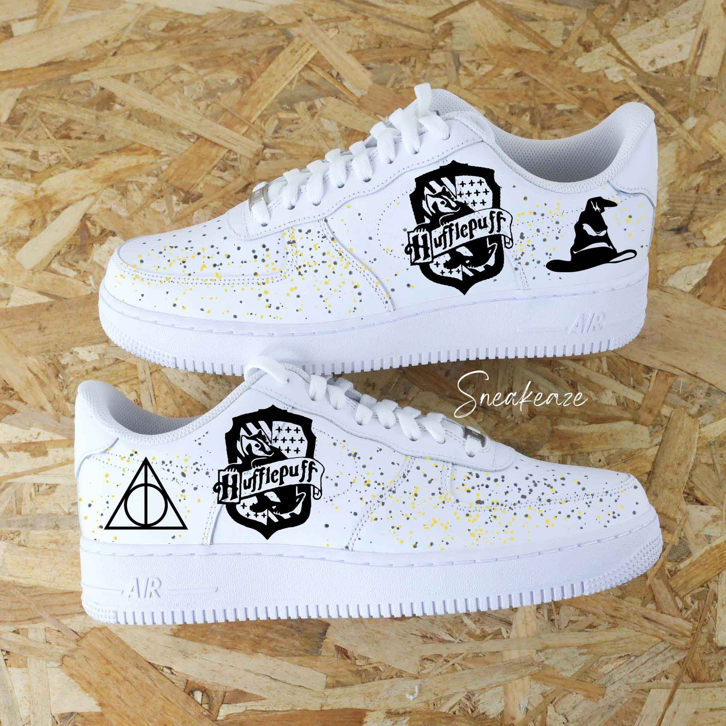 baskets nike Air Force 1 custom Poufsouffle Harry potter sneakeaze customs skz