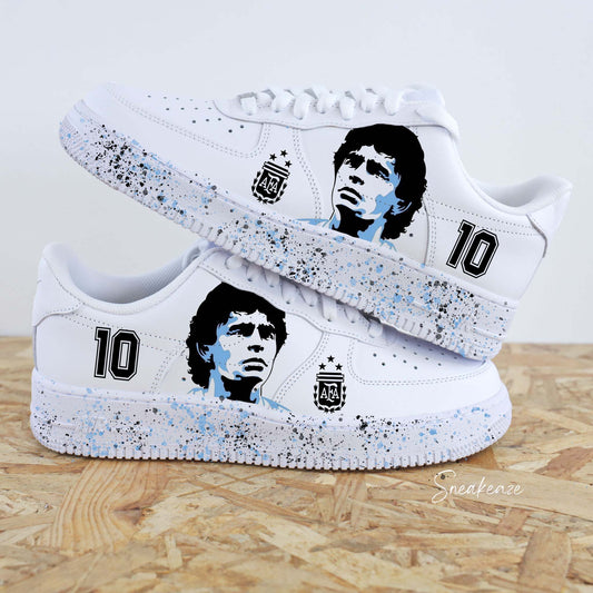 Baskets Nike Air force 1 Maradona peint à la main équipe de foot argentine sneakeaze custom