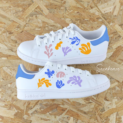 Stan Smith custom Matisse colorée motifs organiques art sneakers personnalisées sneakeaze customs