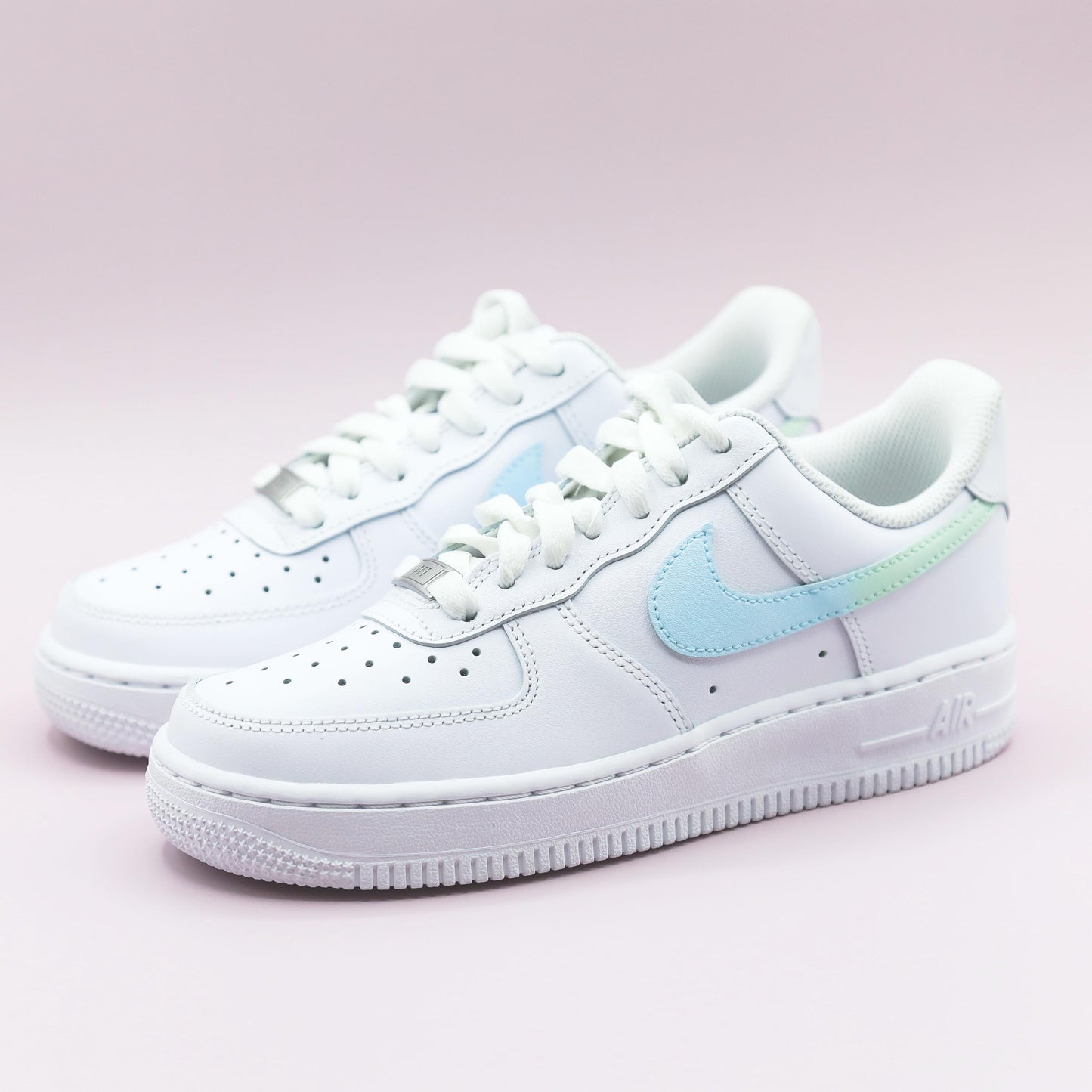 Nike Air Force 1 custom - Gradient Swoosh pastel - Sneakeaze Customs SKZ