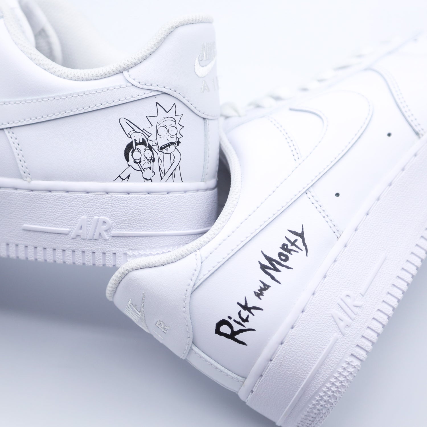 Baskets nike air force 1 custom rick & morty sneakeaze customs skz