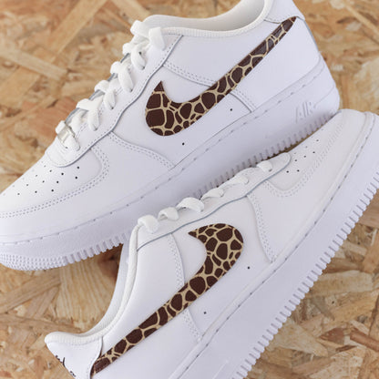 Baskets nike Air force 1 AF1 custom animal safari girafe - sneakeaze custom skz