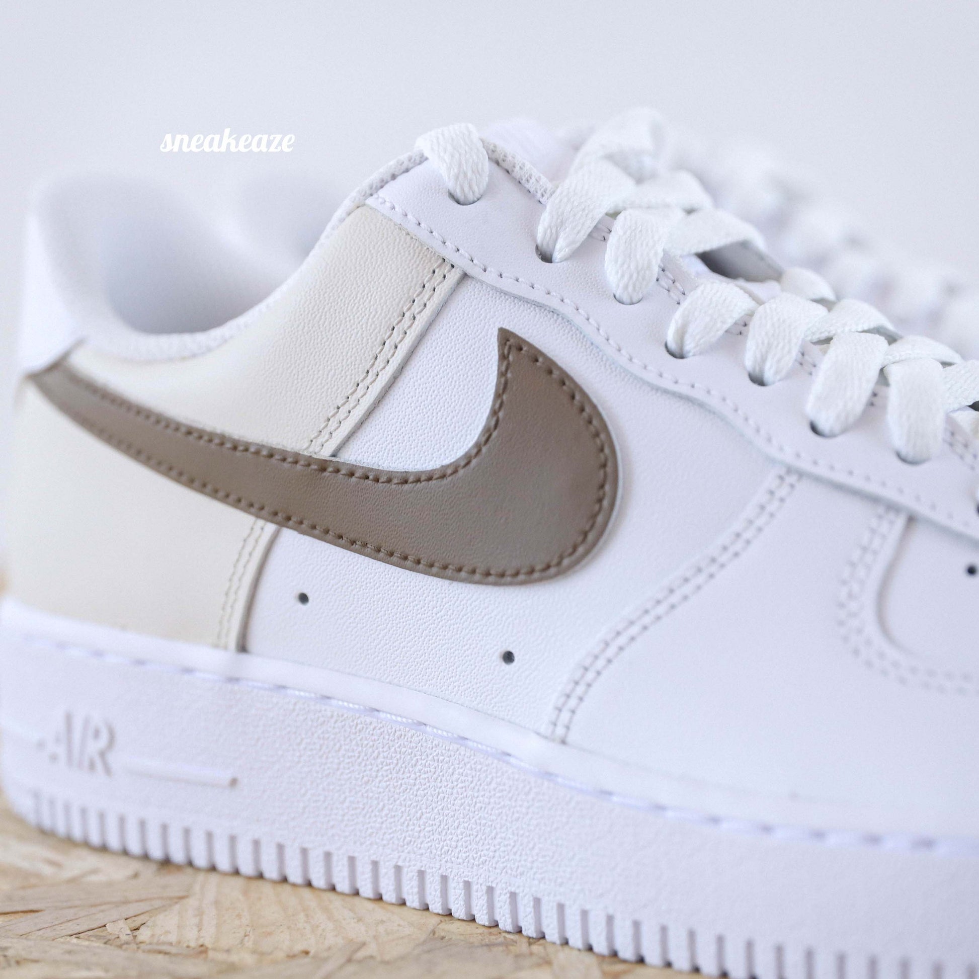 baskets nike air force 1 AF1 custom color block beige mocha cappuccino baskets custom marron sneakers nike personnalisé