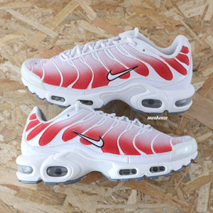 baskets nike air max plus tuned tn custom gradient color sneakeaze customs skz