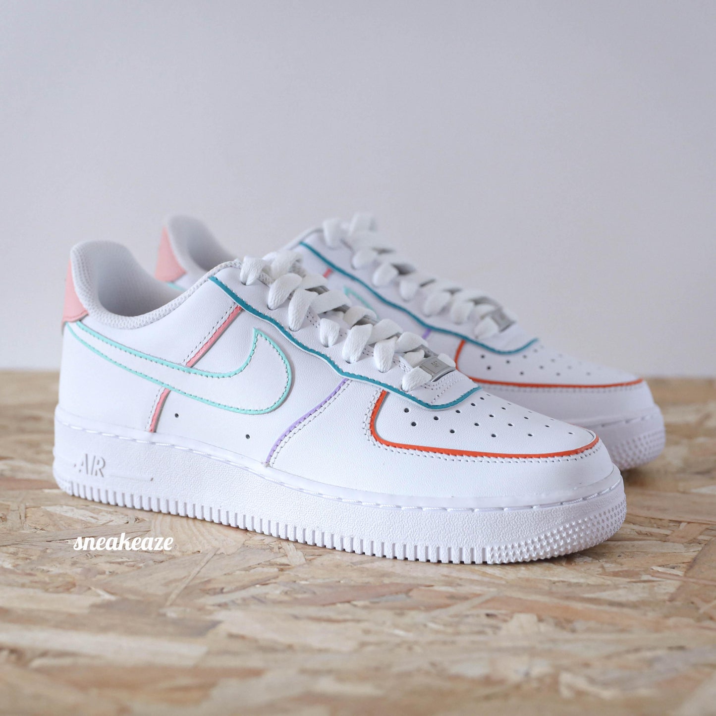 Nike Air Force 1 Custom - Outline pastel - SNEAKEAZE CUSTOMS skz