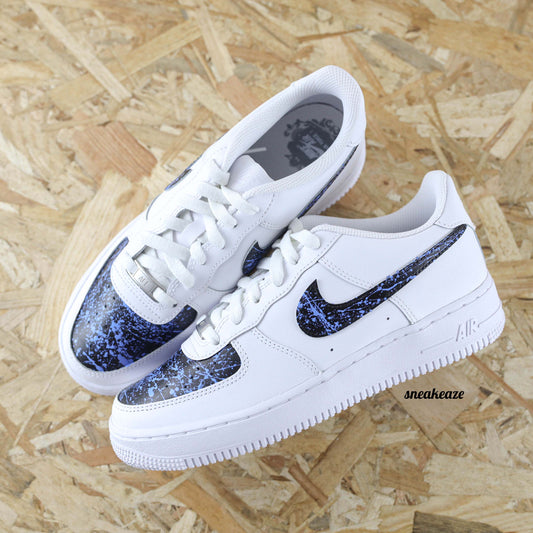 Baskets nike air force 1 custom splash AF1 couleur noir et bleu unisexe - sneakeaze custom skz