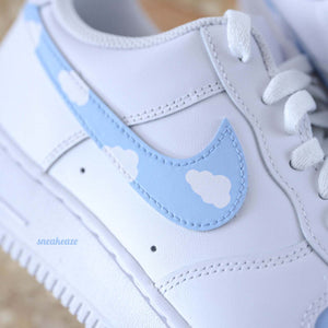 Ouvrir l&#39;image dans le diaporama, Nuages - Air Force 1 custom - SNEAKEAZE CUSTOMS
