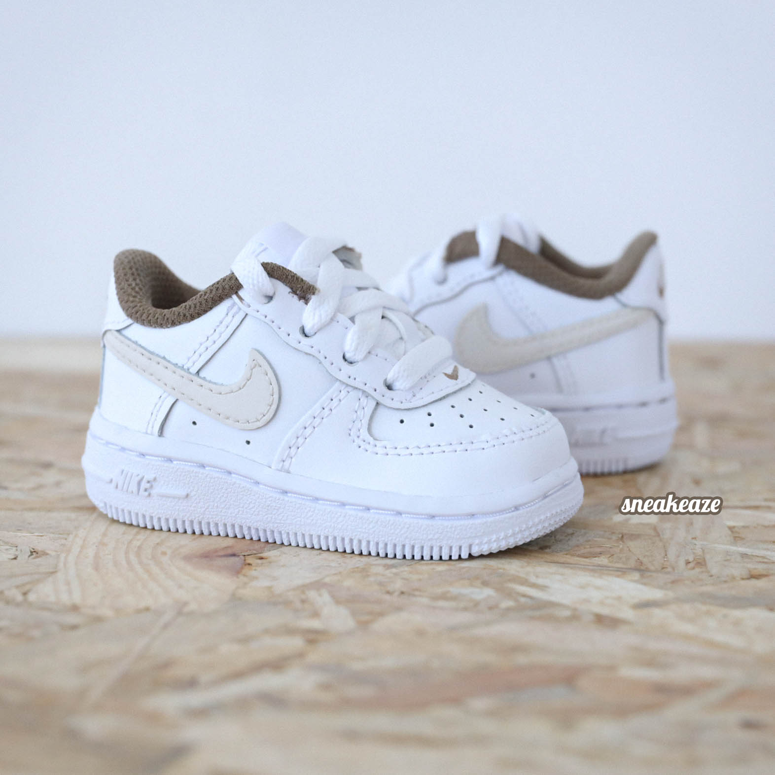 Nike Air Force 1 Custom Baby pralin SNEAKEAZE CUSTOMS