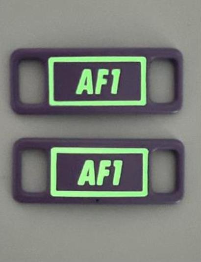 Boucles de lacets pour air force 1 custom  lila phosphorescent - SNEAKEAZE CUSTOMS