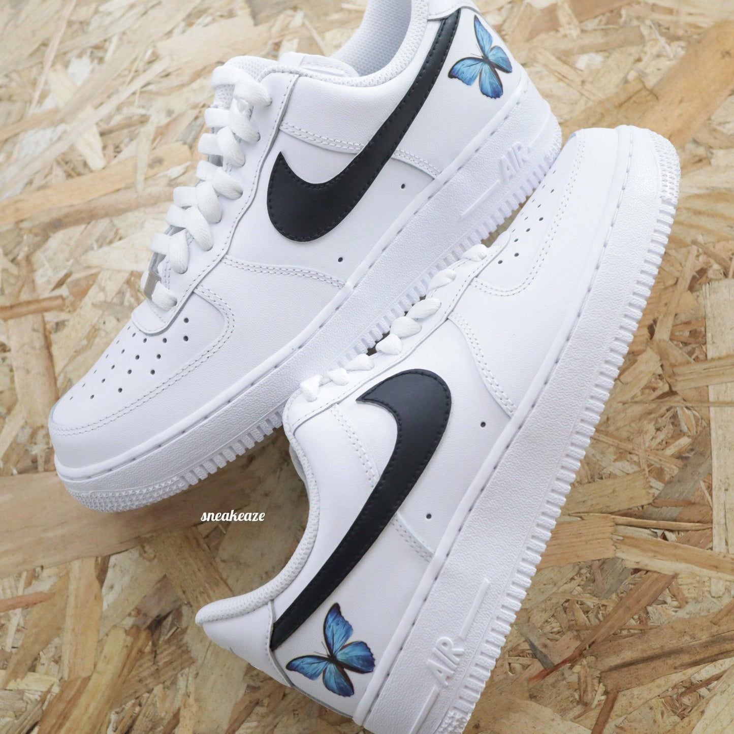 Nike Air Force 1 Custom - Butterfly papillon - SNEAKEAZE CUSTOMS skz